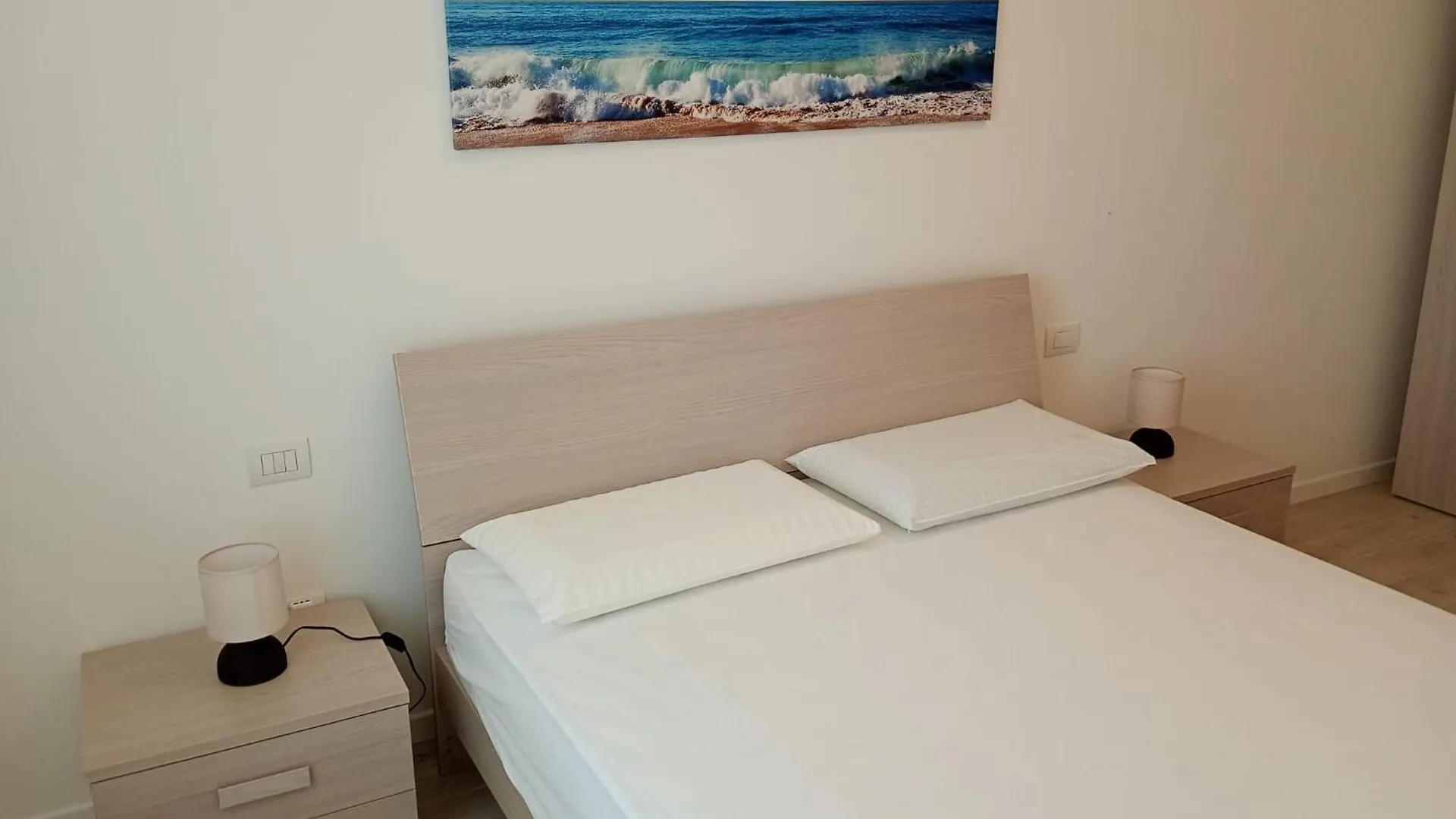 Residence Florinas Con Piscina - Family Apartments 利多迪迪耶索洛 0*,  意大利
