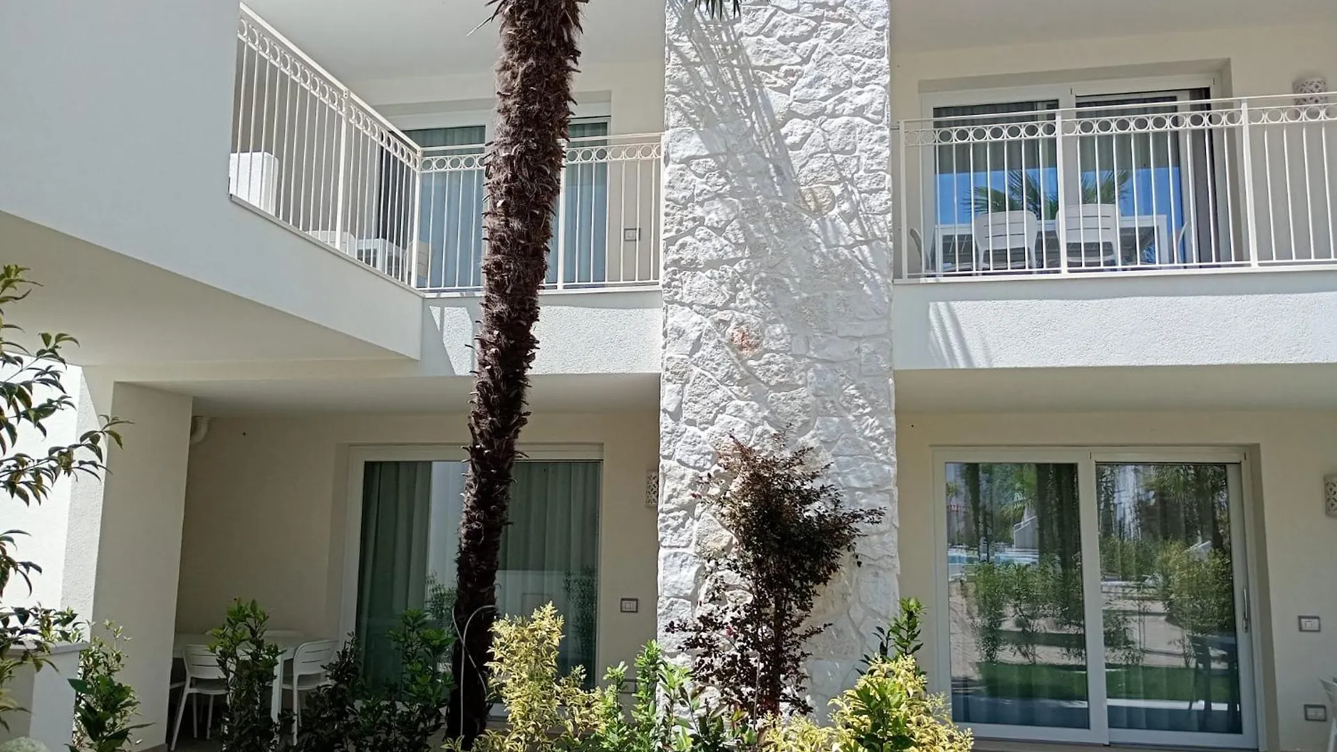 Residence Florinas Con Piscina - Family Apartments לידו די ג'סולו איטליה